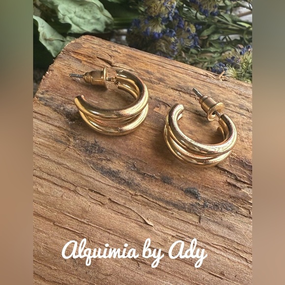 Hoops  gold earrings/minimalist - Picture 1 of 5